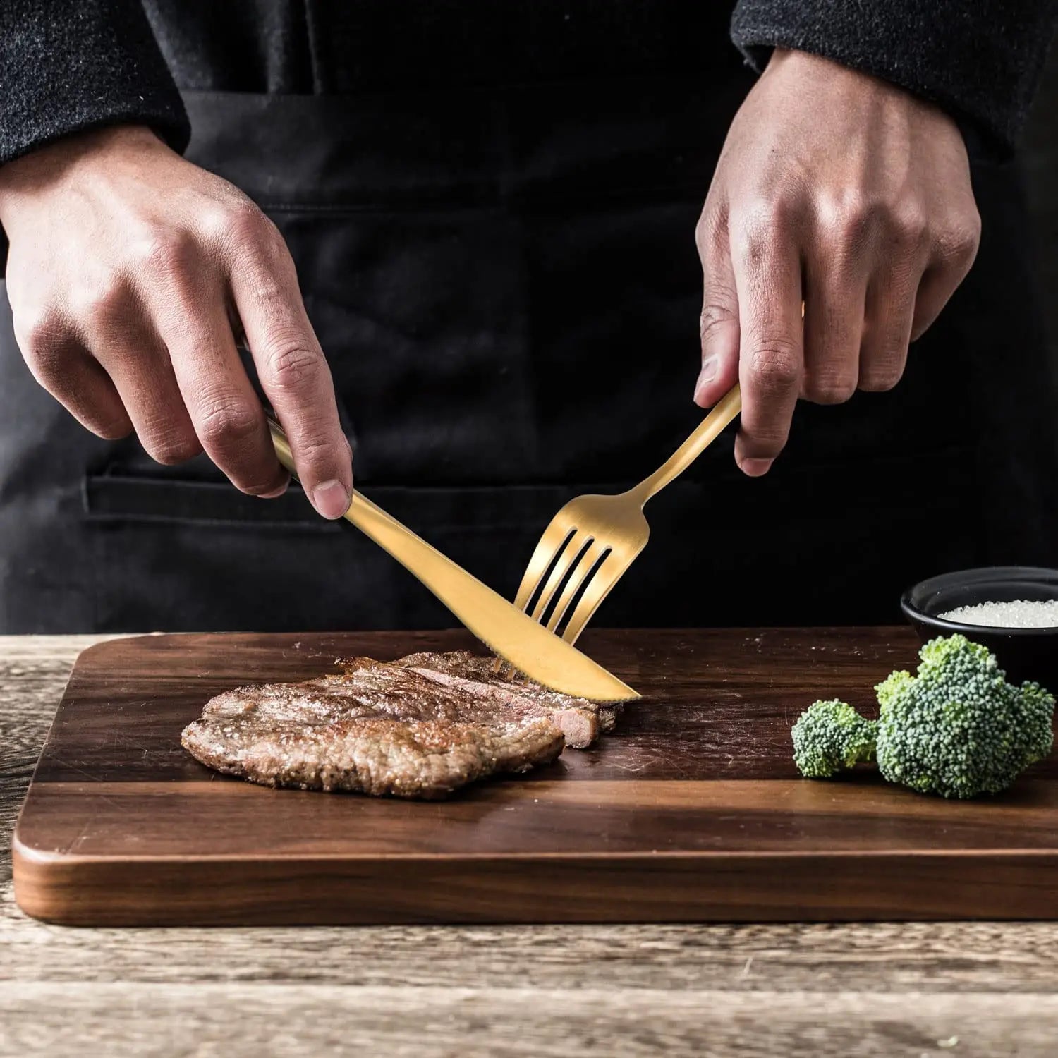 Conjunto de faca, garfo e colher de aço inoxidável 24 unidades adequado para festa familiar de 6 pessoas. - Caulog Store